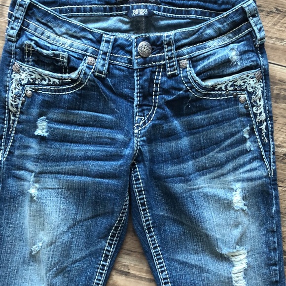 Silver Tuesday low bootcut 26/28” distressed jeans - Picture 4 of 16